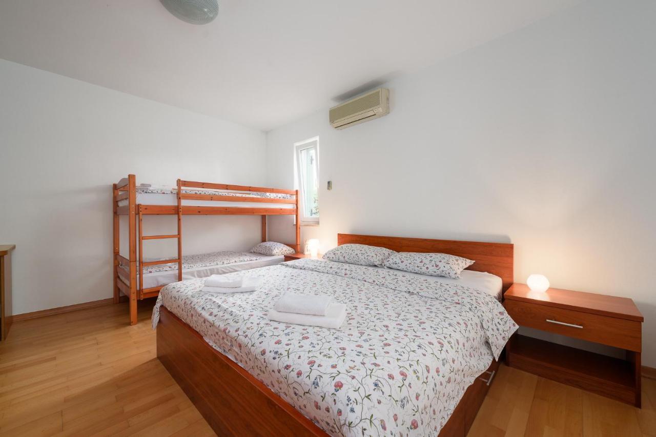 Apartman Inteuro 波雷奇 外观 照片