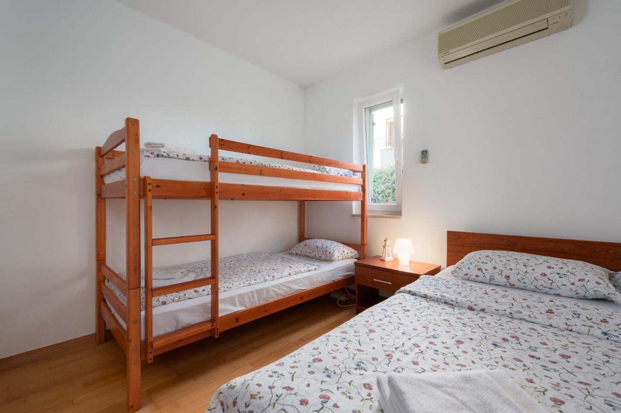 Apartman Inteuro 波雷奇 外观 照片