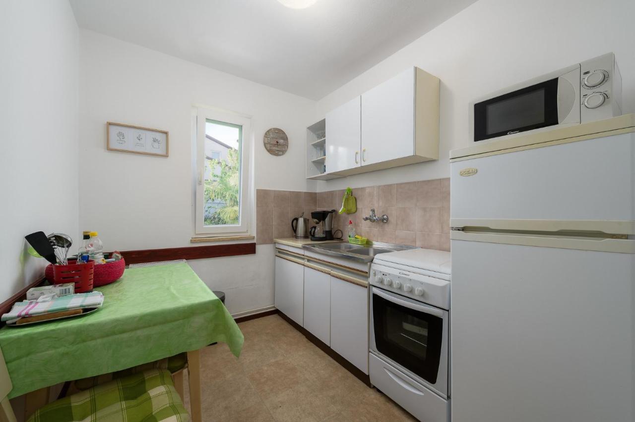 Apartman Inteuro 波雷奇 外观 照片